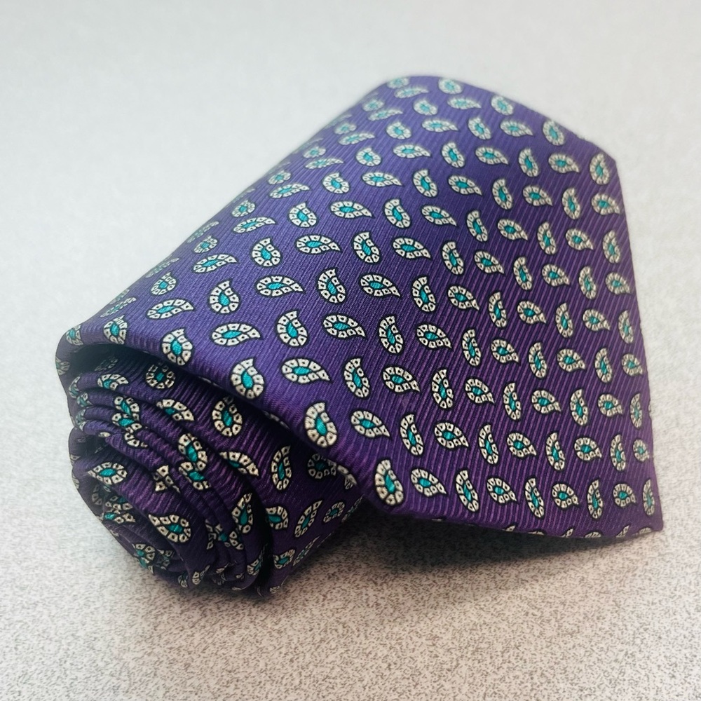 Lauren Ralph Lauren Men's Tie Purple and Green Paisley 100% Silk Made in the USA